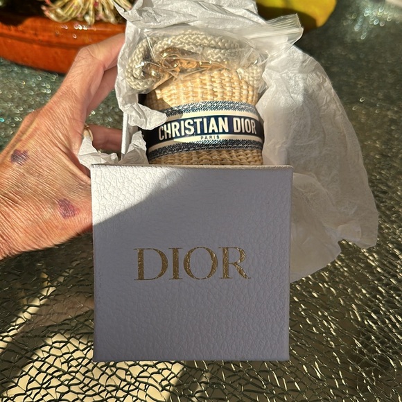 CHRISTIAN DIOR BUCKET BAG 2.5 X 3 DETACHABLE DROP ROPE STRAP ADORABLE!! - Picture 5 of 5